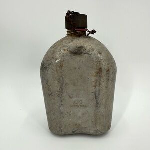 Vintage US MIRRO Canteen 1953 Patina DEFECTS & FLAWS Militaria